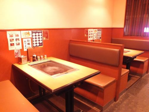 <p>ご来店いただいた方からは、思っていたお好み焼き屋と違った！お店の中もきれい！とうれしい驚きの声をいただきました。</p>