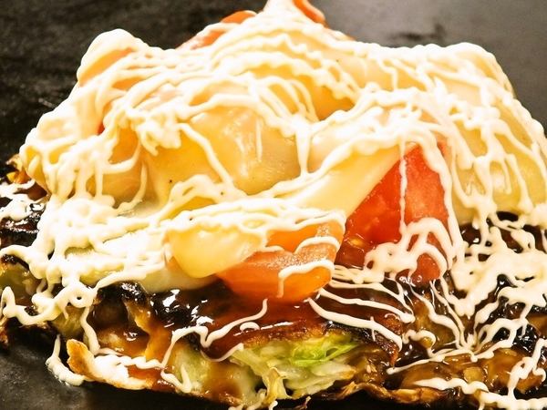 トマトとチーズのお好み焼き