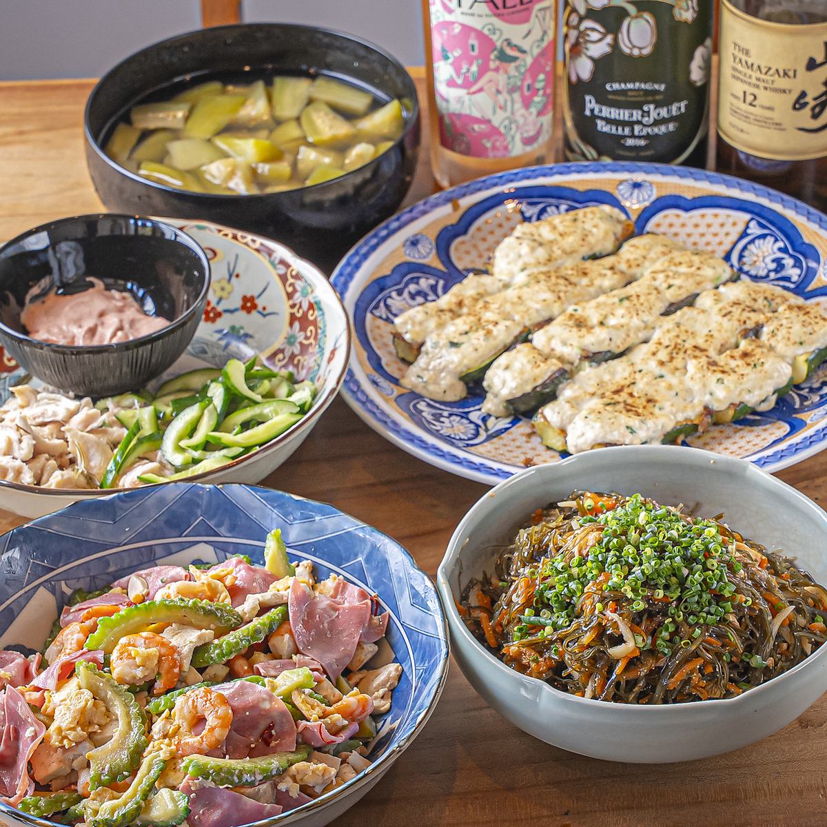 【学園前】ランチのカレーと夜のお酒を楽しむほっこりできるお店