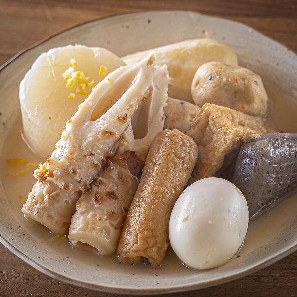 じっくり煮込まれた鶏出汁おでん