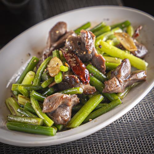 砂肝とニンニクの芽の炒め