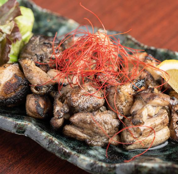 焼き鳥&熊本直送の馬刺しを高コスパで楽しめる♪どっちも満喫♪