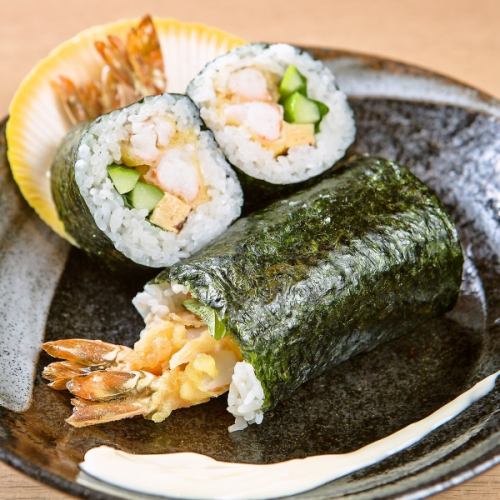 Shrimp tempura mayonnaise roll sushi