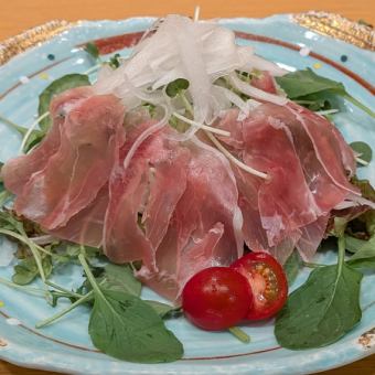 茶美豚の生ハムサラダ