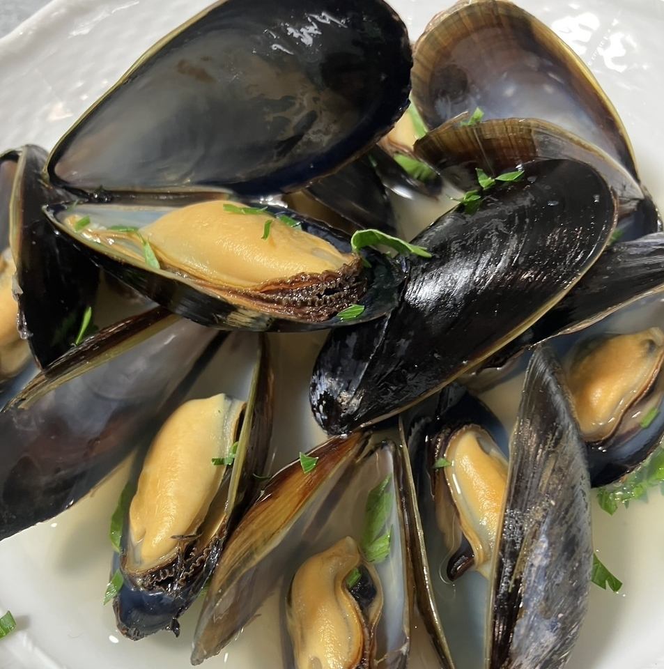 伊勢湾で獲れた地元の海鮮を使った料理ご堪能下さい！