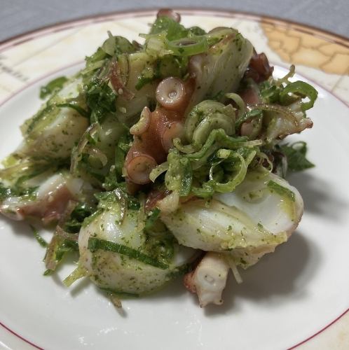 三重産タコの香草和え