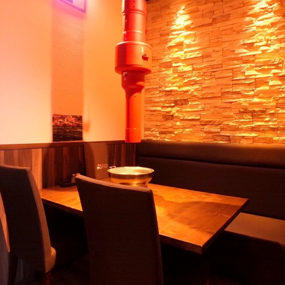 A private room where you can relax and enjoy your meal! Smokeless roaster means no smells!