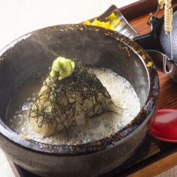 Stone-grilled chicken broth with tea