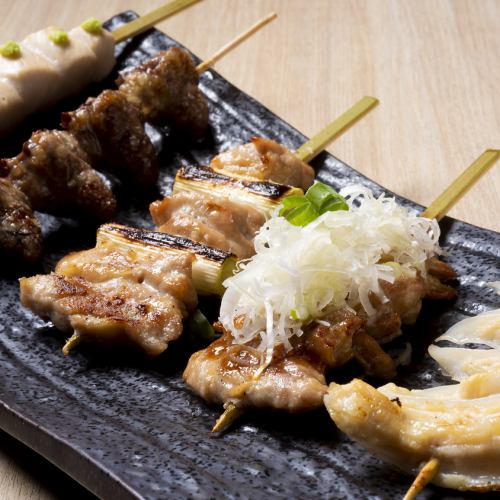 The owner himself is particular about the ingredients and skewers with outstanding freshness!