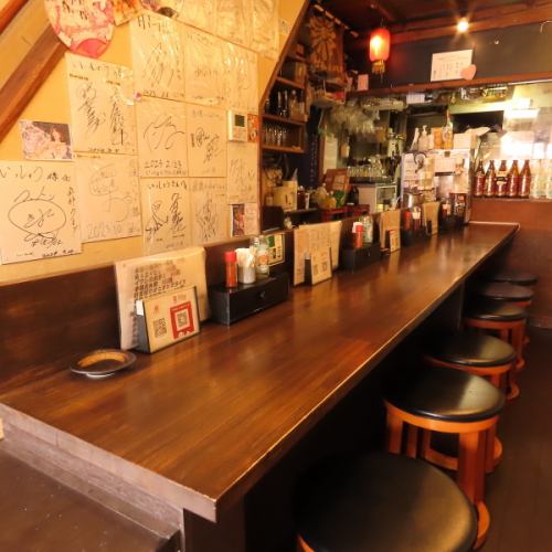 昭和レトロでノスタルジックな店内♪