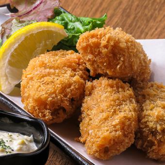 Fried oysters with tartar sauce