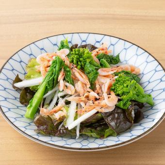 Rape blossom and cherry shrimp salad