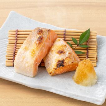 [Seafood dishes] Grilled salmon belly