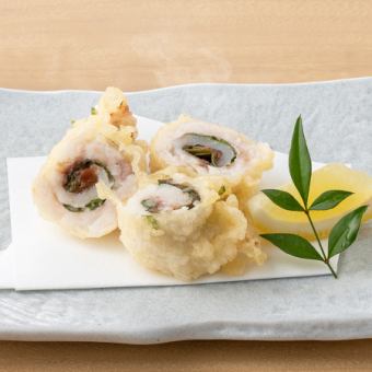 [Seafood dish] Edokko barracuda wrapped in shiso leaves and deep-fried