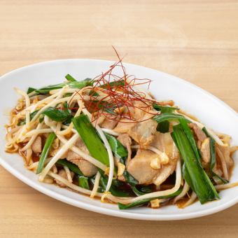 [Meat dish] Stamina pork with chives and bean sprouts