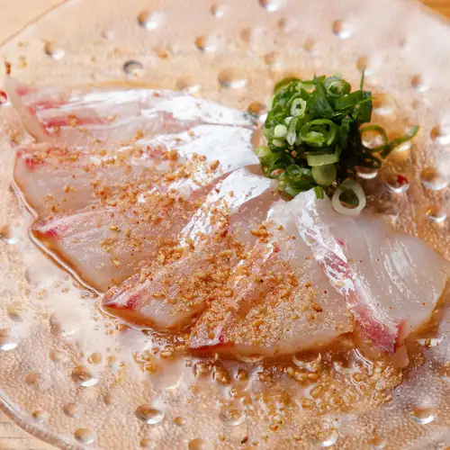 鮮魚のごまだれ