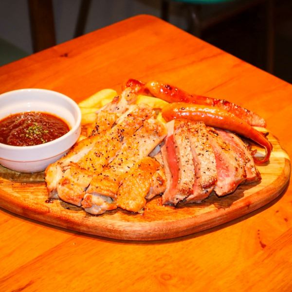 肉盛りプレート　2,500円（税込）