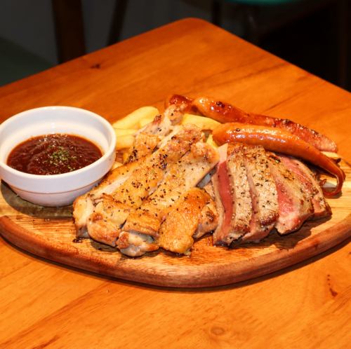 肉盛りプレート　2,500円（税込）