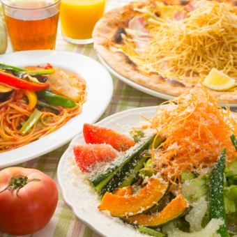 《自家農園サラダと本格薪窯ピザやパスタが味わえる！》カコーレランチ