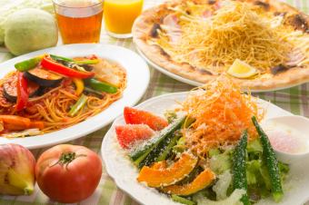 《自家農園サラダと本格薪窯ピザやパスタが味わえる!》カコーレランチ