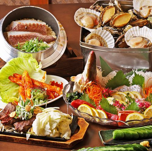 Enjoy seasonal cuisine in a luxurious course meal.