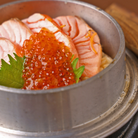 Salmon and salmon roe rice pot