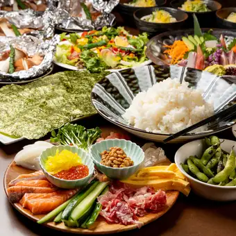 [2-hour all-you-can-drink special on weekends!] Enjoy a colorful seafood feast with hand-rolled sushi course ◆ 3980 yen
