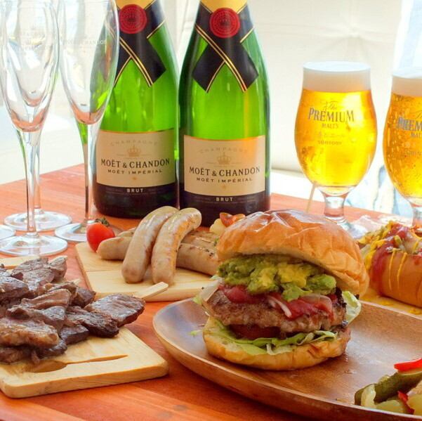 Seaside Lounge Yuigahamaで夏を感じに来てください!