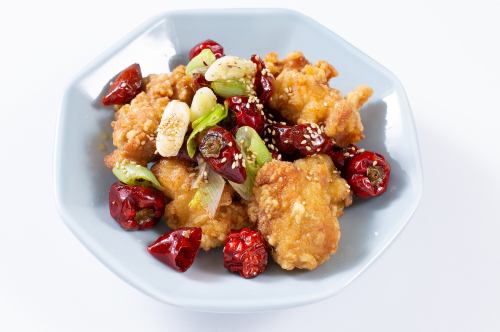 Fried chicken with chili pepper
