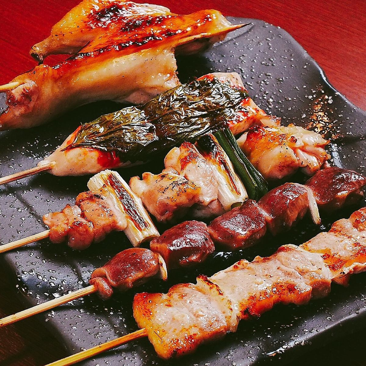 [包间/可吸烟]烤鸡肉串/鲜鱼+日本料理饮食方案3小时3000日元