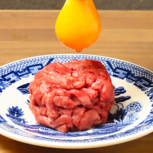 飛騨牛ユッケ