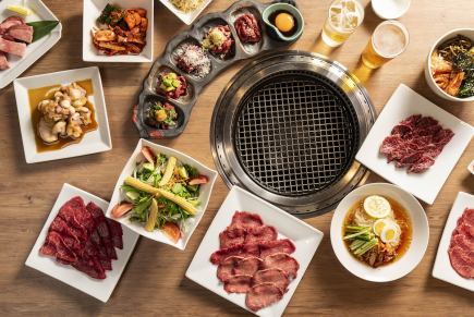 【飲み放題】飛騨牛ゆっけ盛り合わせコース 8800円(税込)/いろんな味付けで楽しめるゆっけ盛