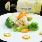 Stir-fried 3 seafood items and seasonal vegetables