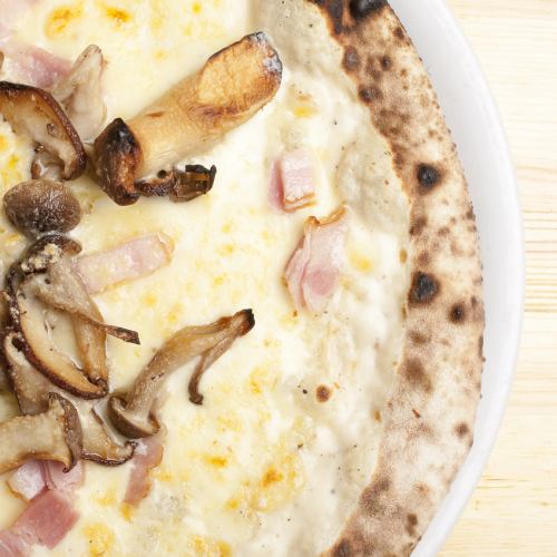 蘑菇焗烤披萨