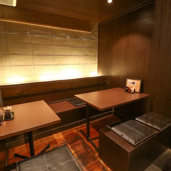 店内奥には6名までの半個室も御座います♪女子会、昼宴会などにも各種宴会にシーンを選ばずご利用いただけます♪