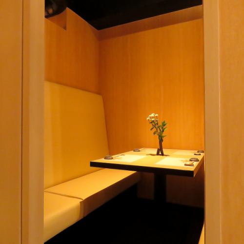 [Matsubara] also has many private rooms for 4, 6, and 10 people.