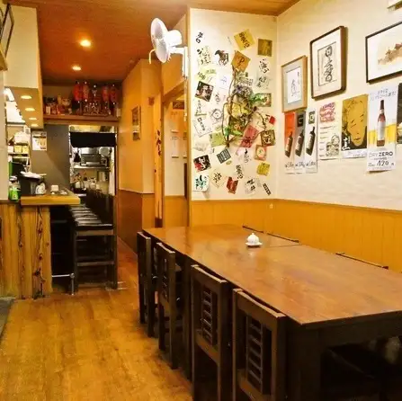 Table seating where you can enjoy a casual meal and drinks.