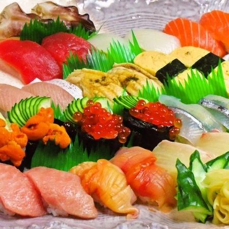 Very popular !! General Omakase Onigiri [15 volumes of sushi including Toro and sea urchin + chawanmushi]
