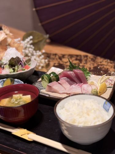 お刺身定食