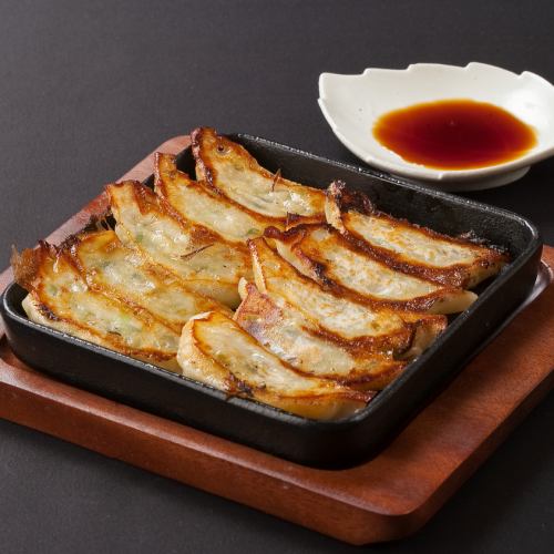 We offer a wide variety of specialty gyoza near Hiroshima Station!