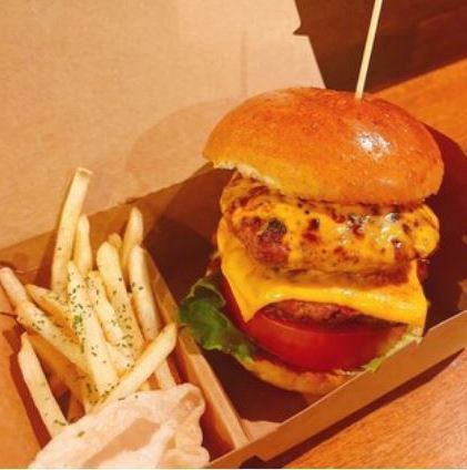 ◆ランチでハンバーガーも