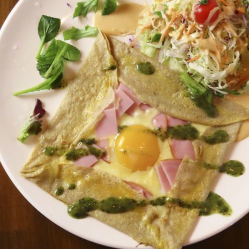 【ロサンゼルスのガレット有名店が日本上陸☆】外はパリッと中はしっとりとした食感が魅力の”ガレット”