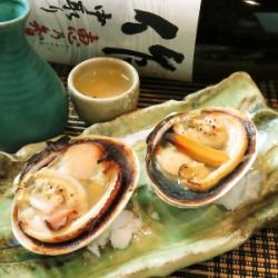 Large clams grilled with soy sauce