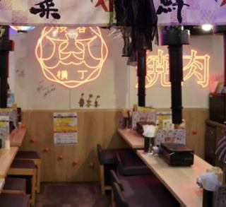 Yuitsu's Yakiniku restaurant is located in a neon-lit alley. If you want to enjoy Yakiniku in an alley, this is the place to do it. We have a wide variety of delicious a la carte dishes.