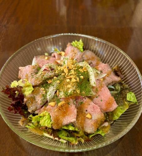 Roast beef salad