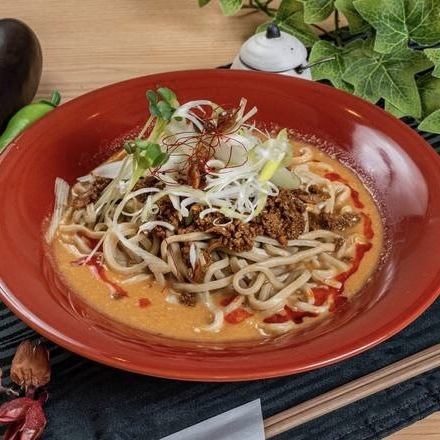 貝王軒　汁無し担々麺
