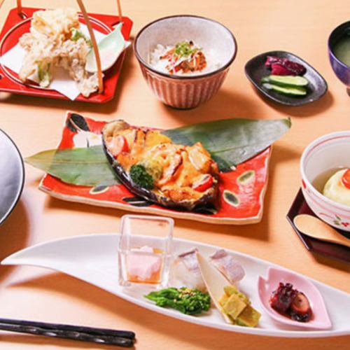 享用時令野生魚...【懷石料理（懷石料理）套餐（含稅6,000日元）】