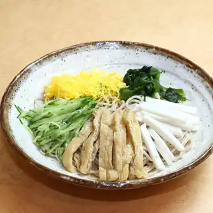 冷やしきつねそば