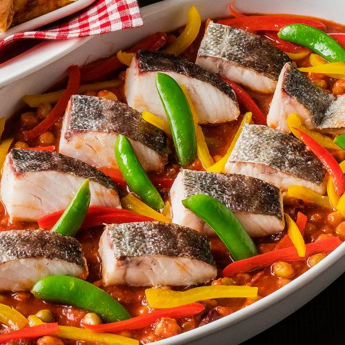 [Main dish] Veracruz-style "White fish with tomato bean sauce" from Veracruz cuisine, one of the four major Mexican cuisines