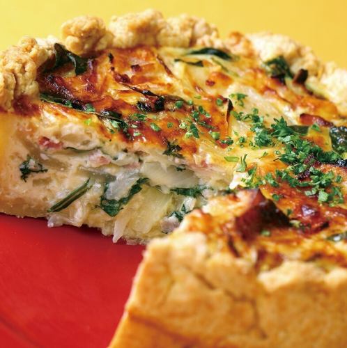 夏野菜のキッシュ（ディナー限定）